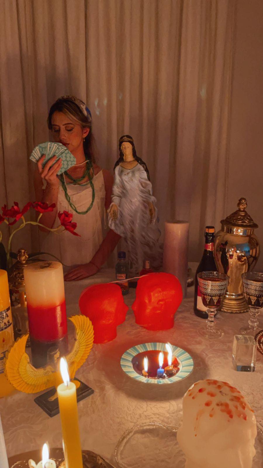 Ambiente com flores e velas